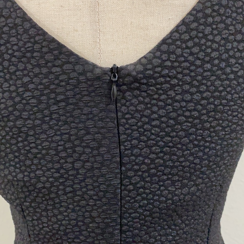 BLACK DRESS - Picture 4 of 6